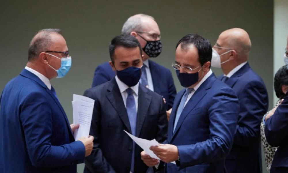 Στο στόχαστρο των Αθηναϊκών ΜΜΕ η Κύπρος - Την κατηγορούν για το βέτο!